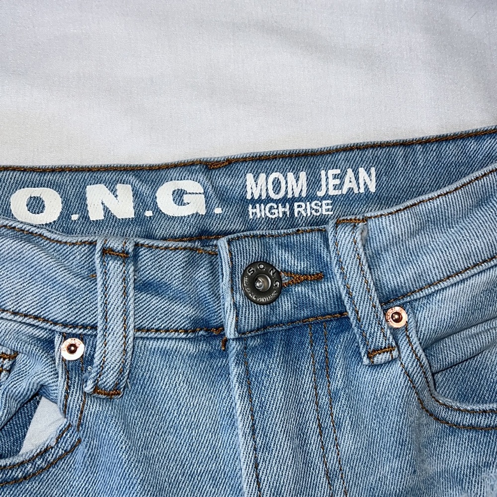 Mom High Rise Jeans - Picture 8 of 9